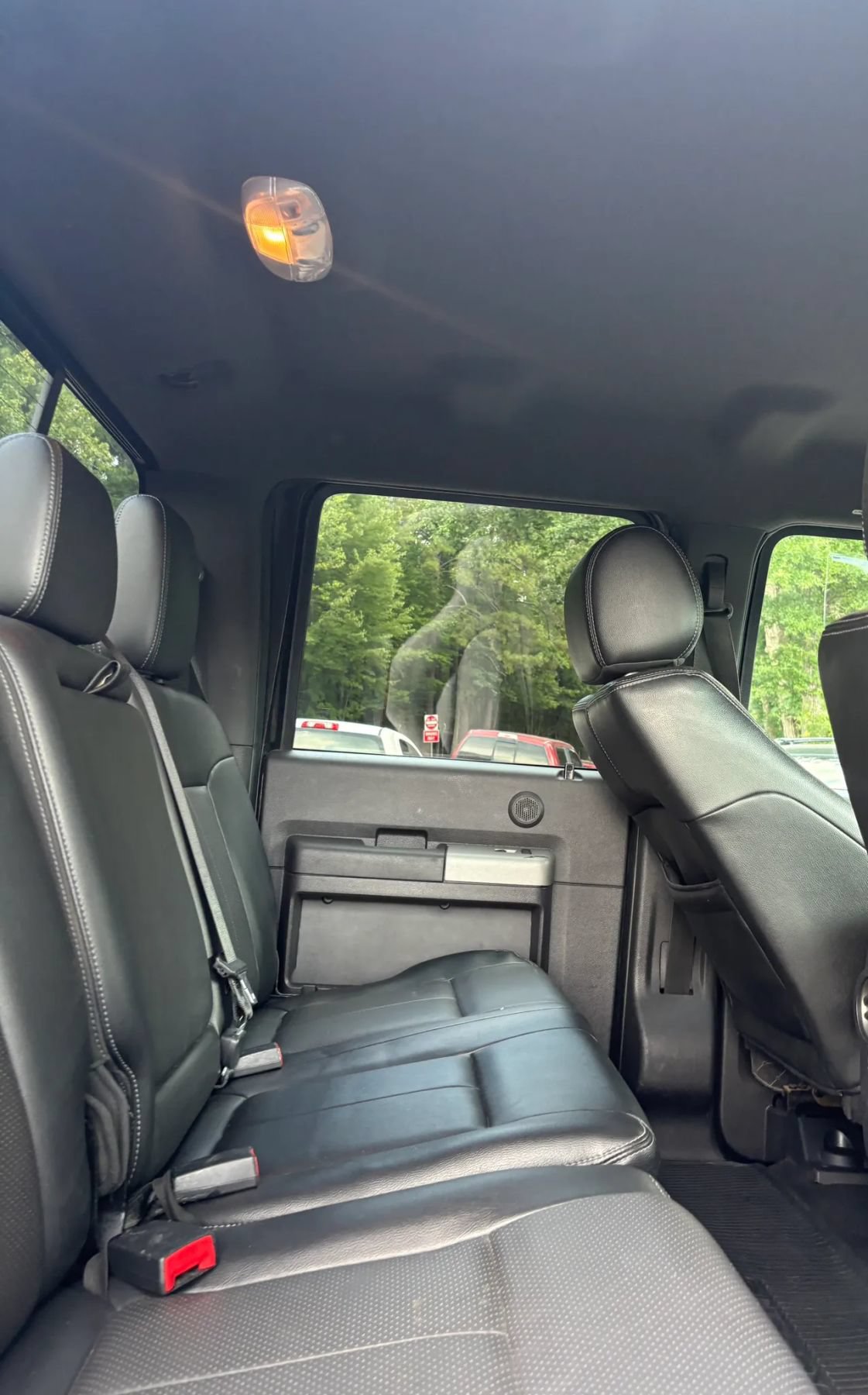 Used 2015 Ford F250 Lariat w/ Lariat Chrome Package AWD/4WD image 30