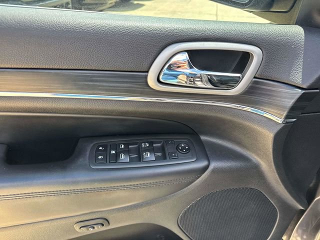 Used 2020 Jeep Grand Cherokee Limited image 27