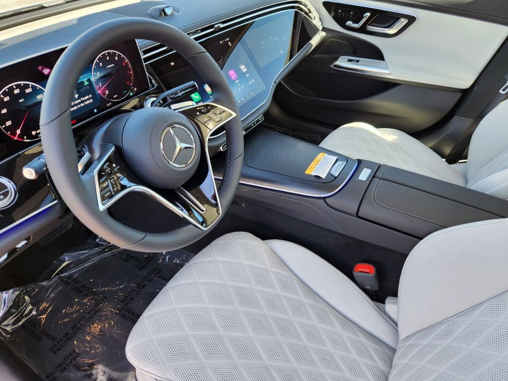 Used 2025 Mercedes-Benz E 450 4MATIC Sedan image 17