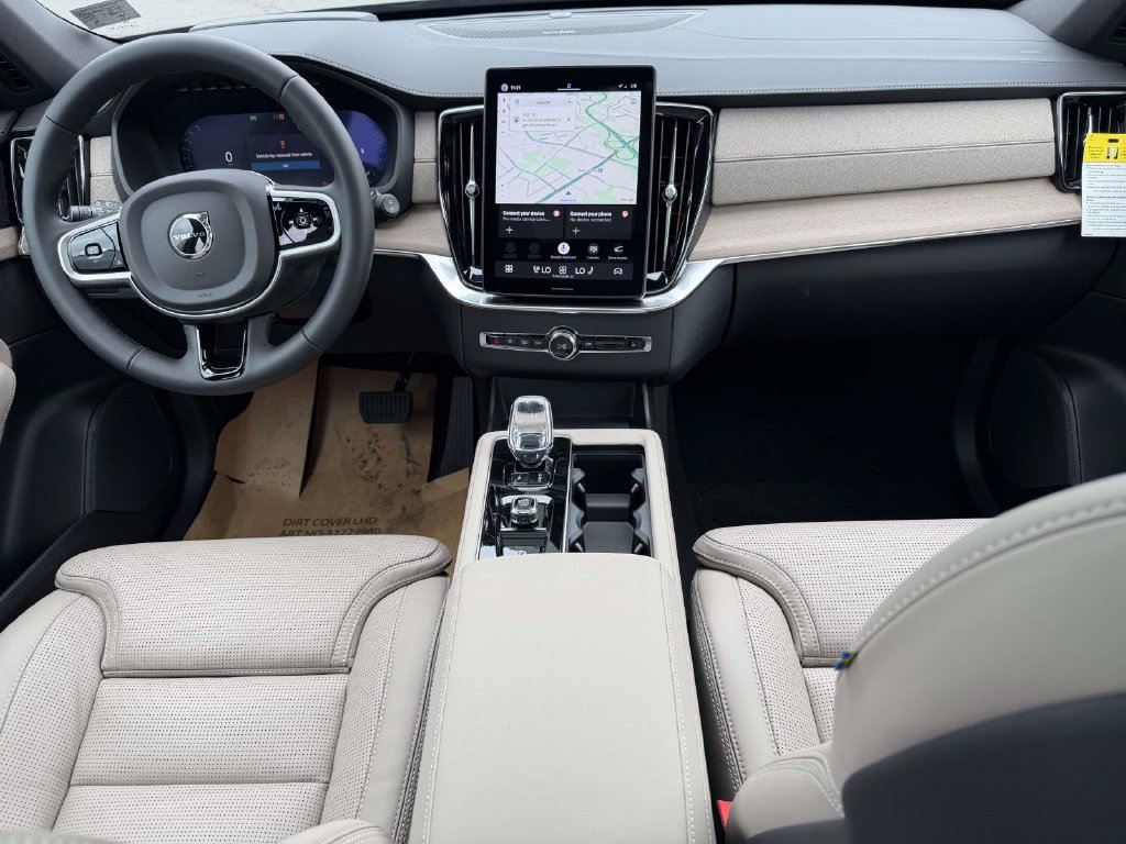 New 2026 Volvo XC90 B6 Ultra w/ Protection Package Premier AWD/4WD image 2