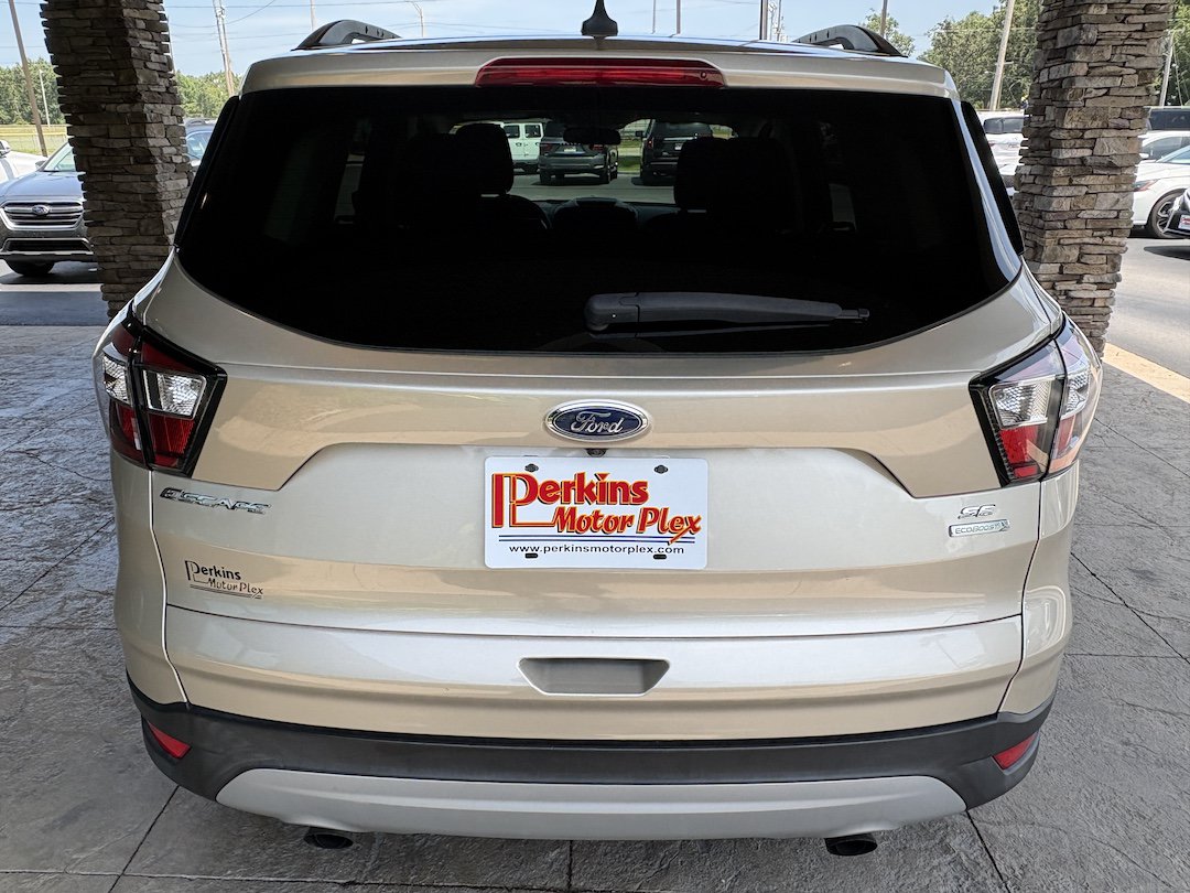 Used 2018 Ford Escape SE w/ SE Sync 3 Package FWD image 7