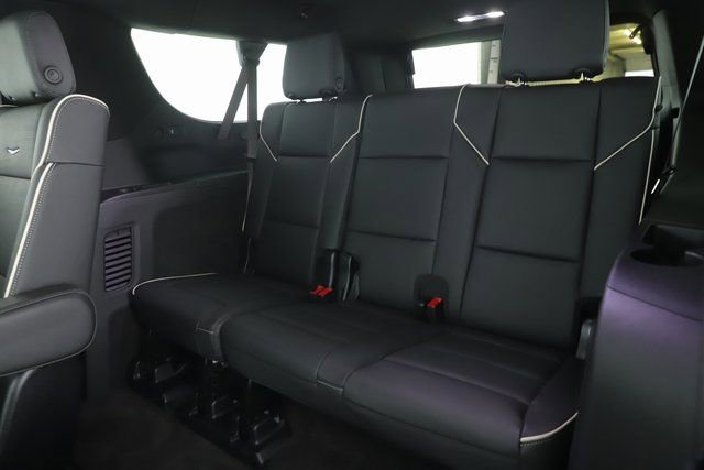 Used 2025 Cadillac Escalade ESV Premium Luxury w/ Touring Package image 32