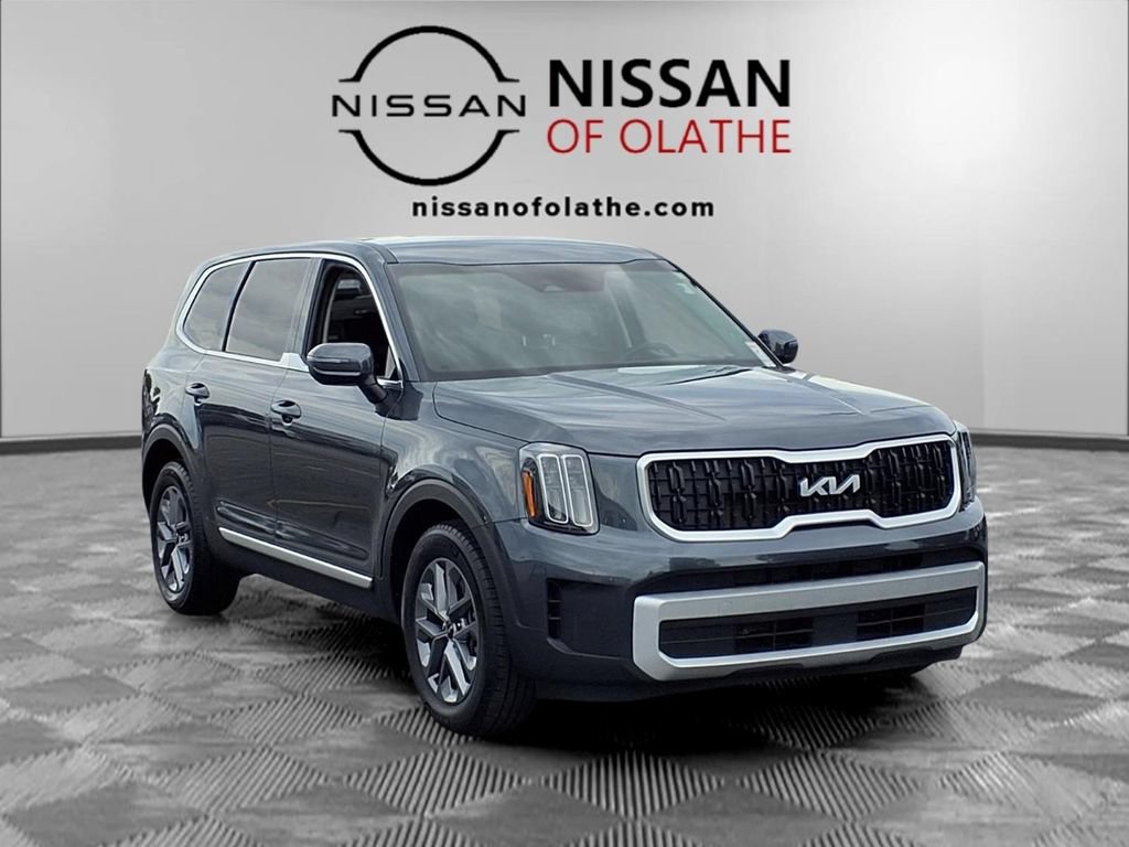 Used 2024 Kia Telluride LX AWD/4WD image 30