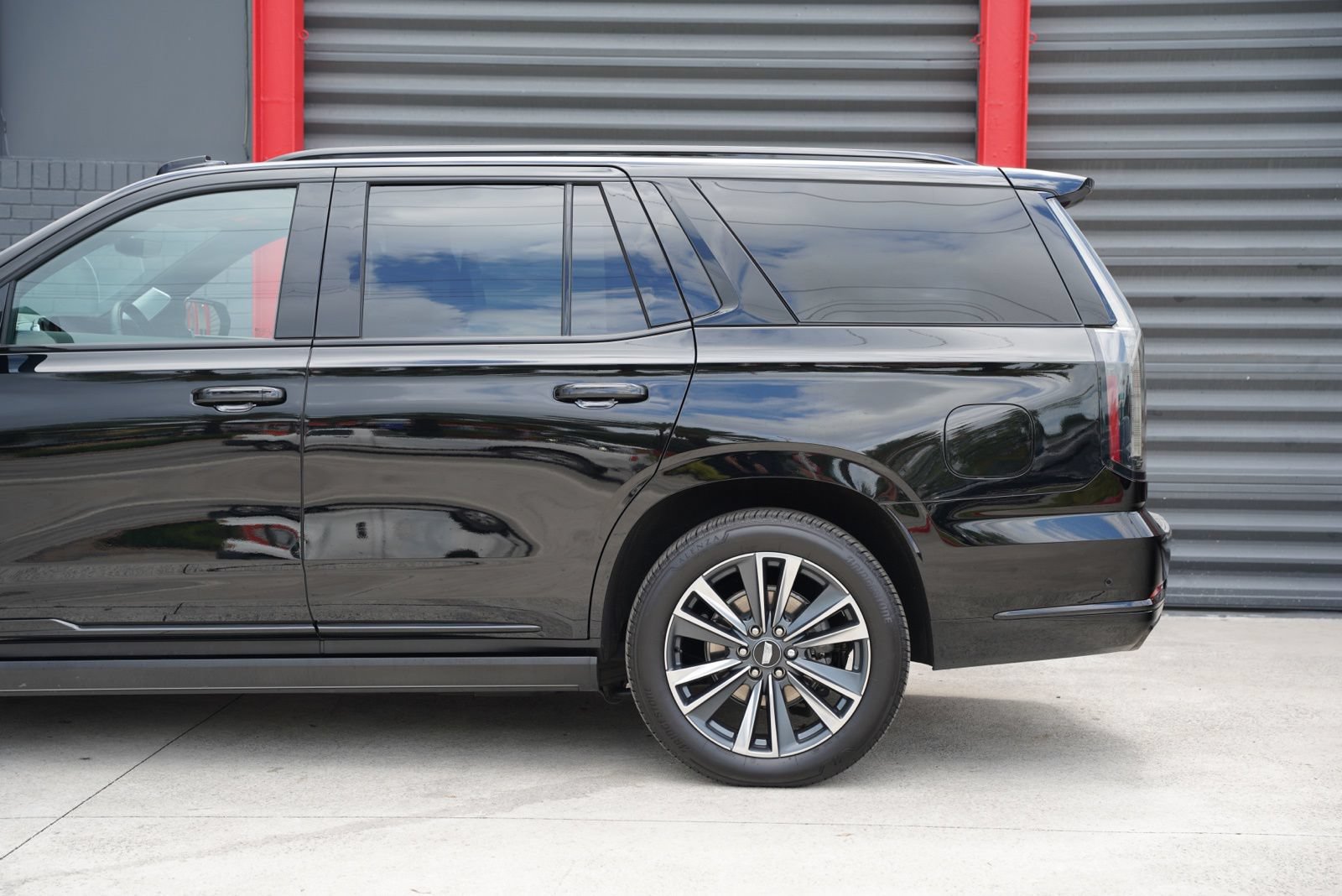 Used 2025 Cadillac Escalade Sport w/ Touring Package AWD/4WD image 8