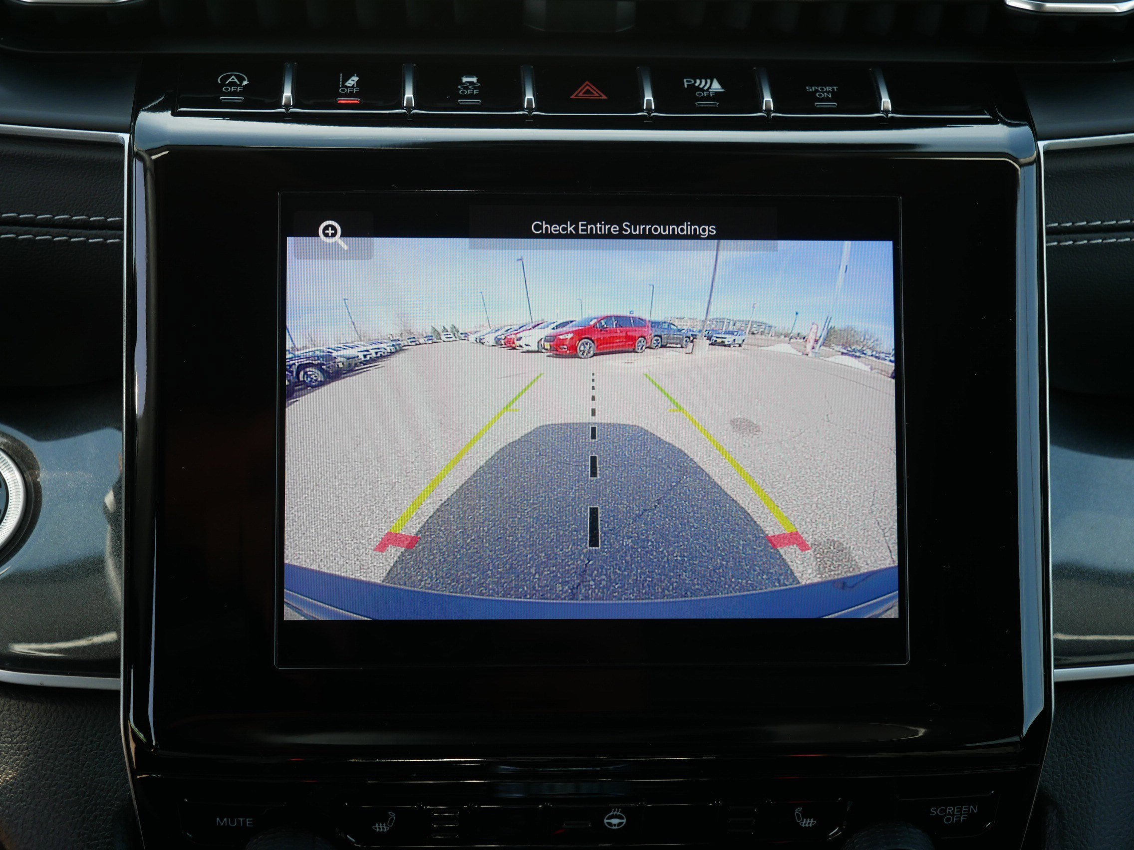 Used 2023 Jeep Grand Cherokee Laredo w/ Luxury Tech Group I image 27