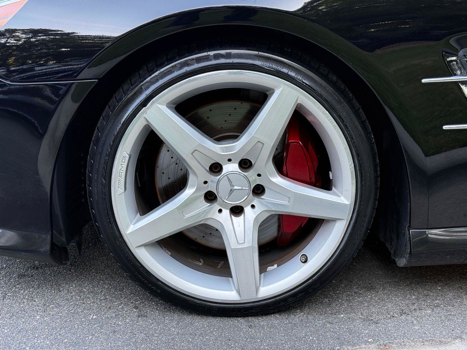 Used 2013 Mercedes-Benz SL 550 w/ Premium Pkg image 17