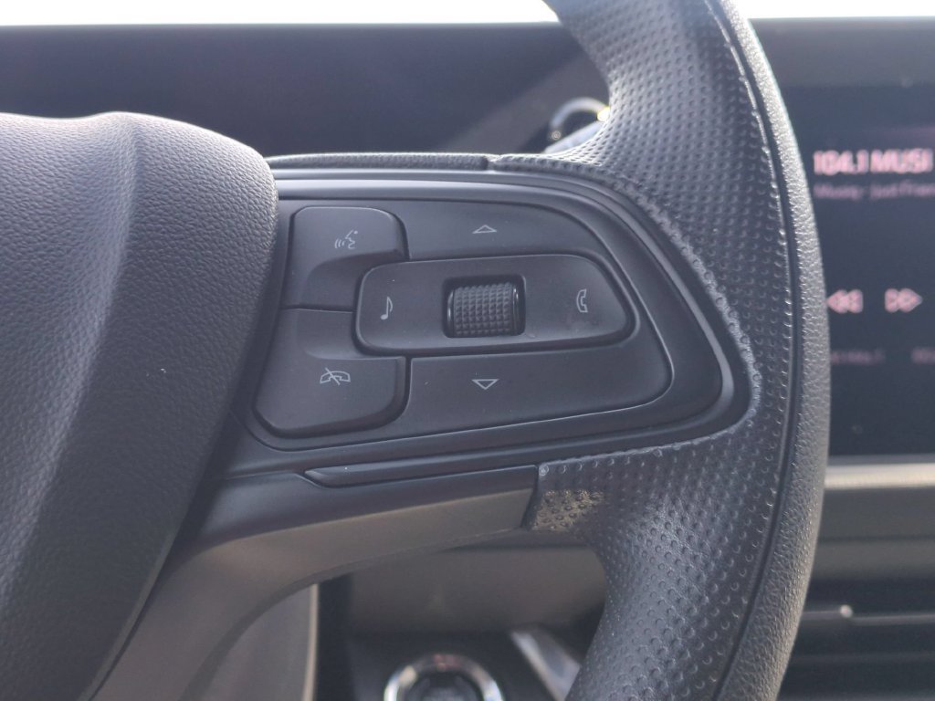 Used 2026 Buick Envista Preferred FWD image 21