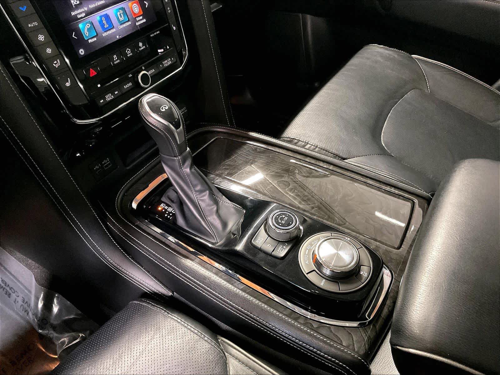 Used 2021 INFINITI QX80 Luxe AWD/4WD image 17