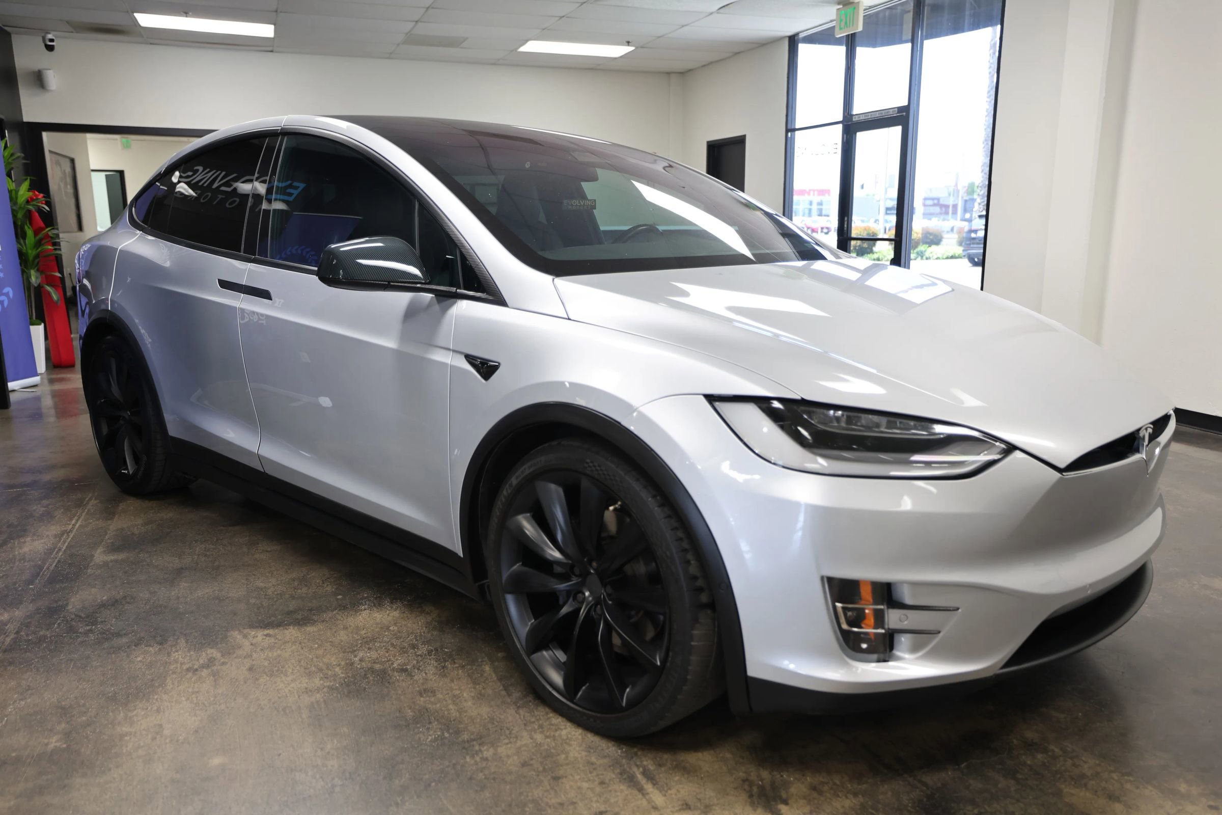 Used 2017 Tesla Model X 100D AWD/4WD image 7
