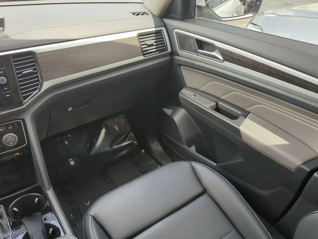 Certified 2023 Volkswagen Atlas SE FWD image 14