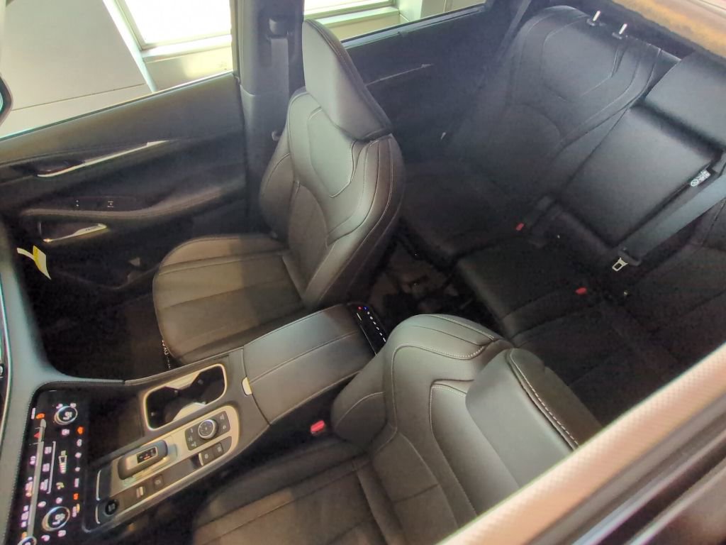 Used 2026 INFINITI QX60 Luxe w/ Cargo Package image 11