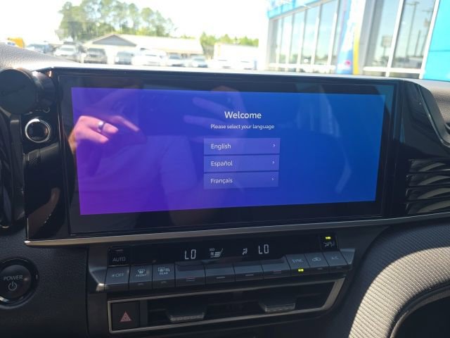 Used 2025 Toyota Camry SE w/ Multimedia Upgrade Package FWD image 15
