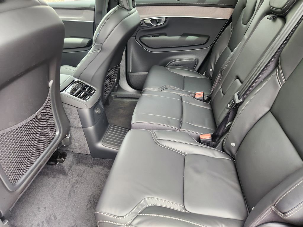 New 2026 Volvo XC90 T8 Ultra w/ Protection Package AWD/4WD image 19