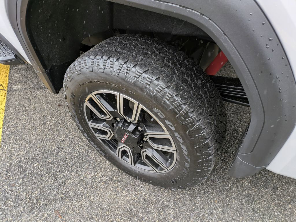 Certified 2023 GMC Sierra 2500 AT4 w/ AT4 Preferred Package image 37