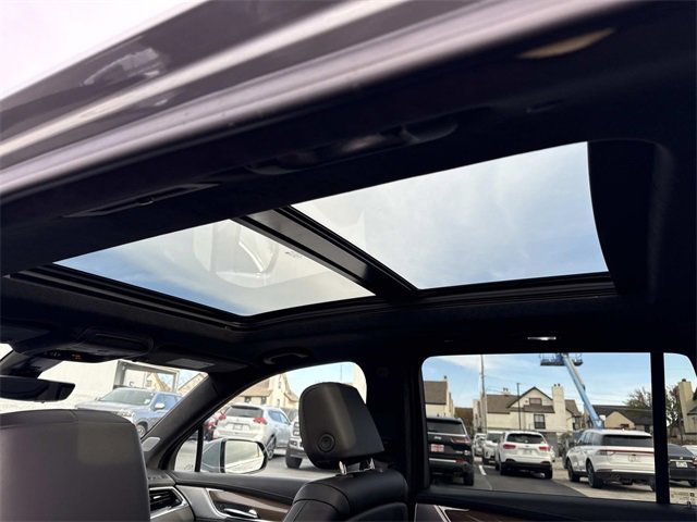 Certified 2024 Cadillac XT6 Premium Luxury w/ Platinum Package image 19