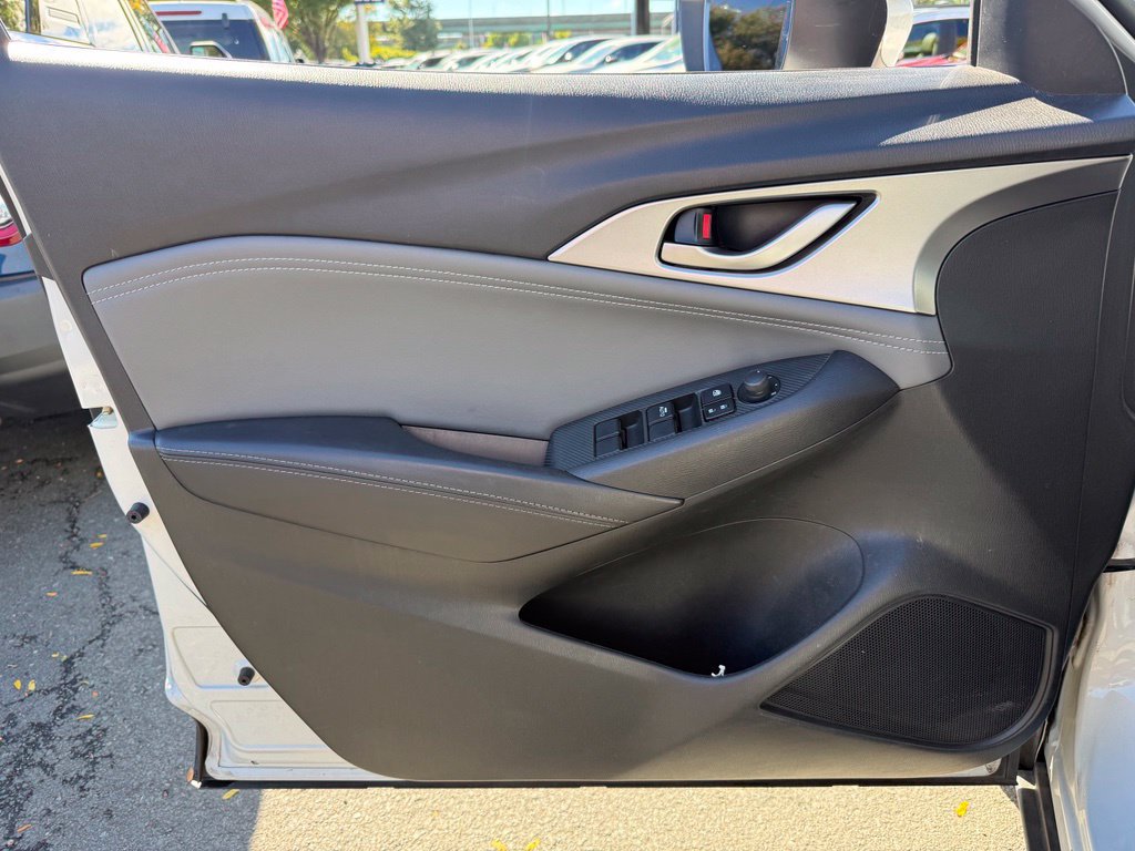 Used 2019 MAZDA CX-3 Touring w/ Touring I-ACTIVSENSE Package AWD/4WD image 19