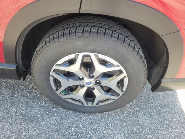 Used 2019 Subaru Forester Premium AWD/4WD image 9