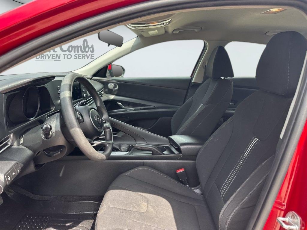 Used 2021 Hyundai Elantra SEL w/ Cargo Package FWD image 6