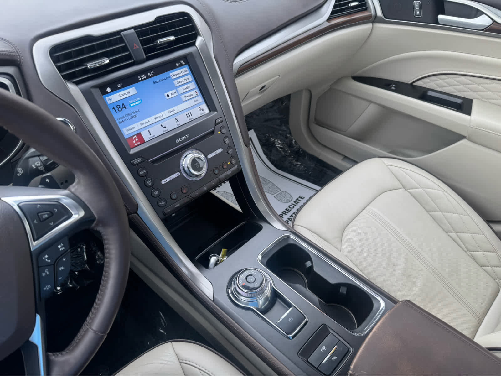 Used 2018 Ford Fusion Platinum FWD image 27