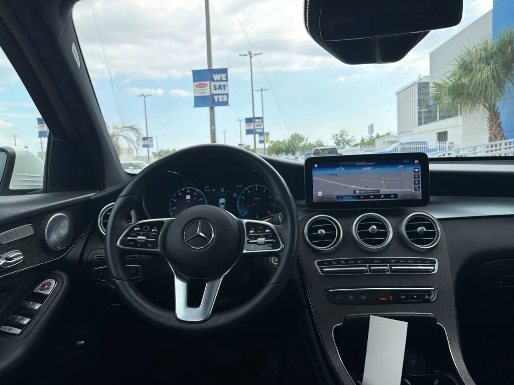 Used 2020 Mercedes-Benz GLC 300 4MATIC w/ Multimedia Package image 13