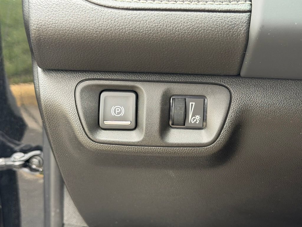 Used 2023 GMC Acadia SLE w/ Driver Convenience Package FWD image 31