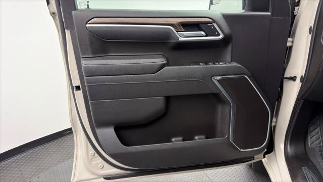 Used 2026 Chevrolet Silverado 1500 RST RWD image 13