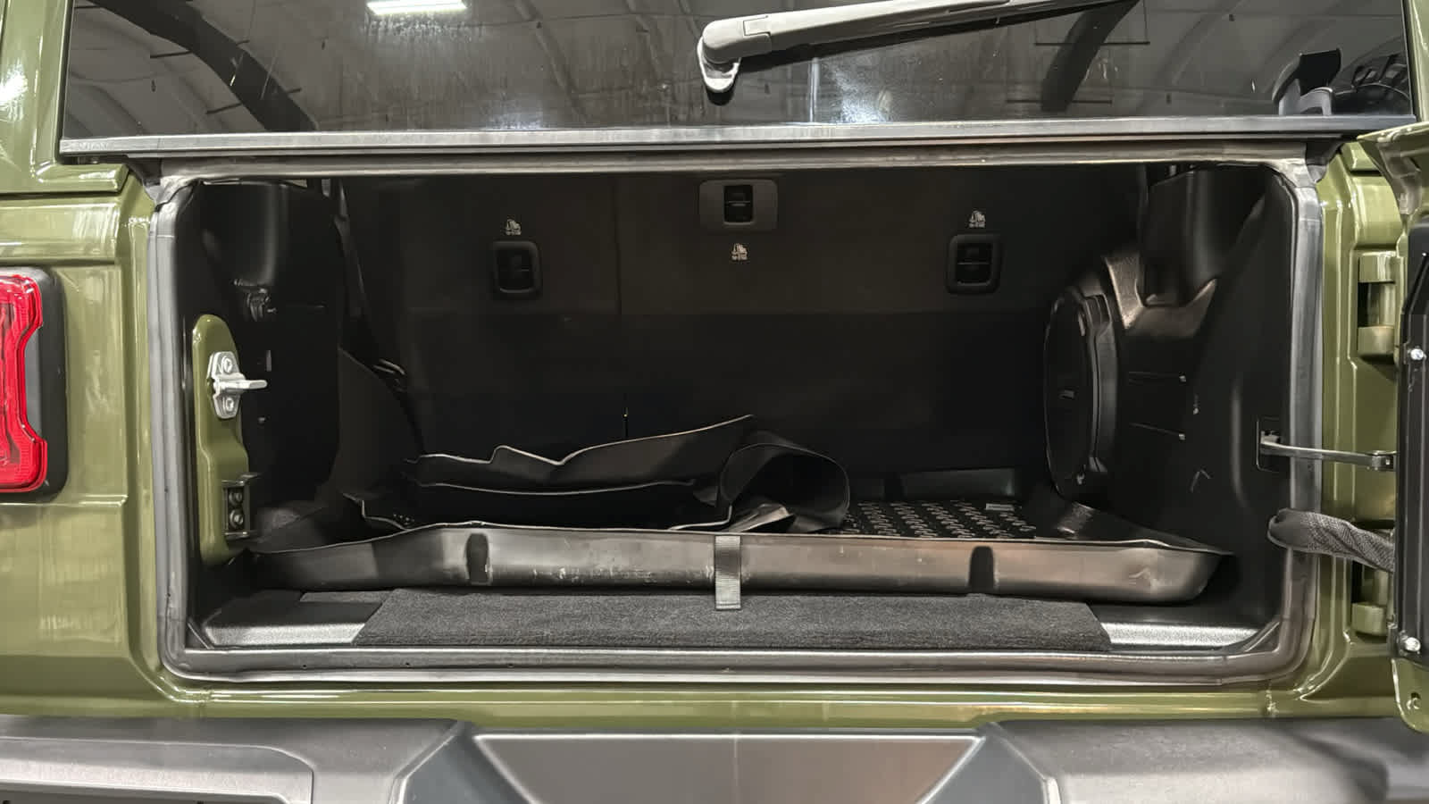 Used 2021 Jeep Wrangler Unlimited Rubicon AWD/4WD image 30