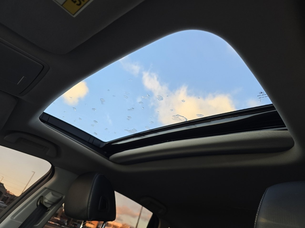 Used 2023 Acura TLX w/ Technology Package image 3