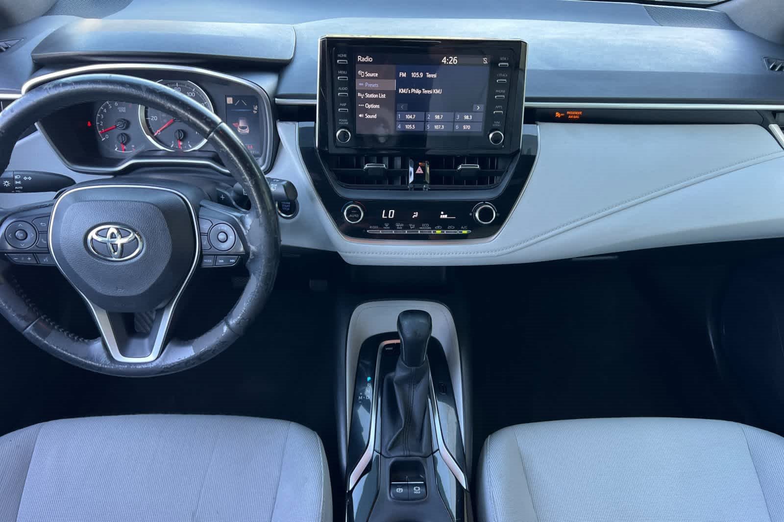 Used 2019 Toyota Corolla SE image 3