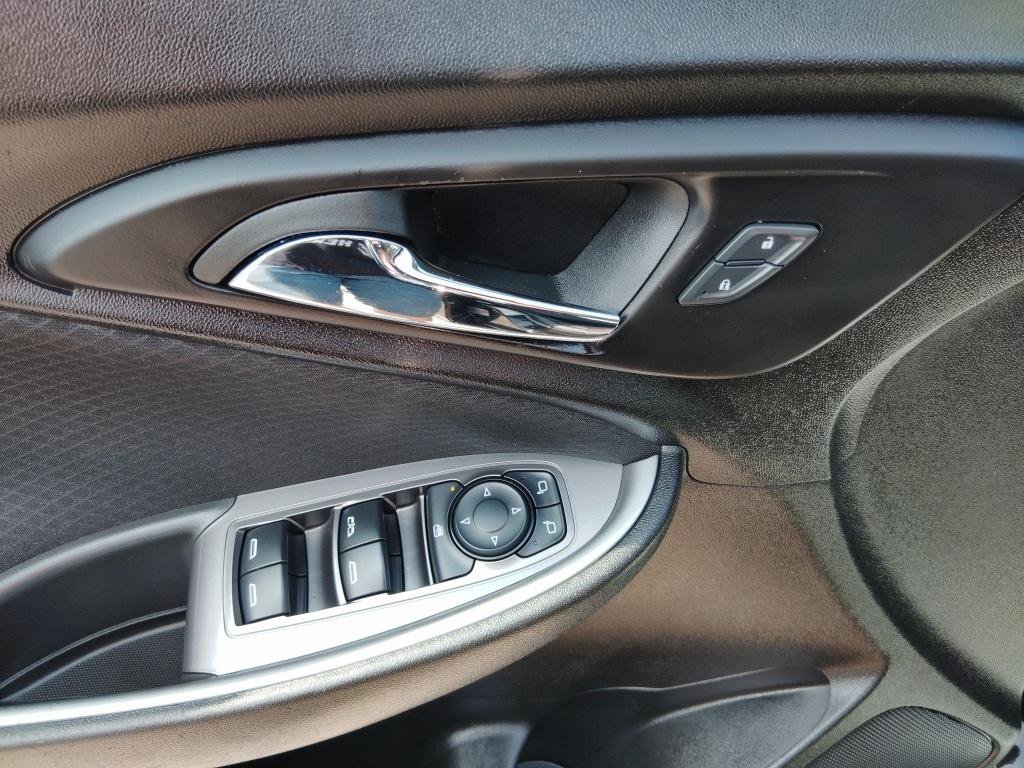 Used 2024 Chevrolet Malibu LT FWD image 13