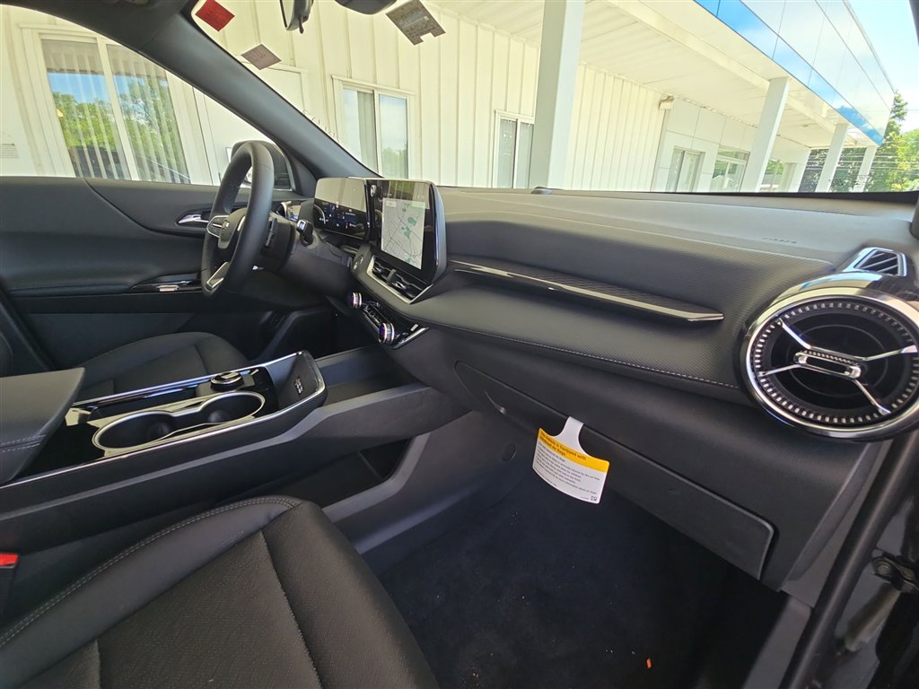 New 2026 Chevrolet Equinox LT w/ Convenience Package II image 28