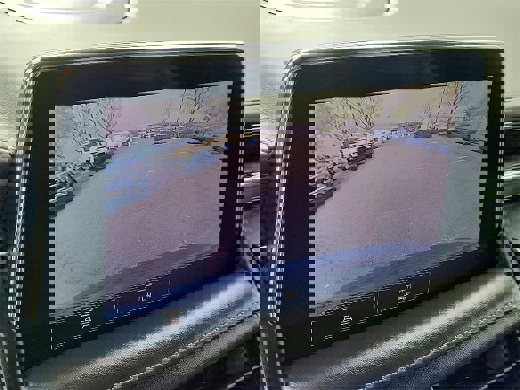 Used 2021 Chevrolet Tahoe Z71 image 25