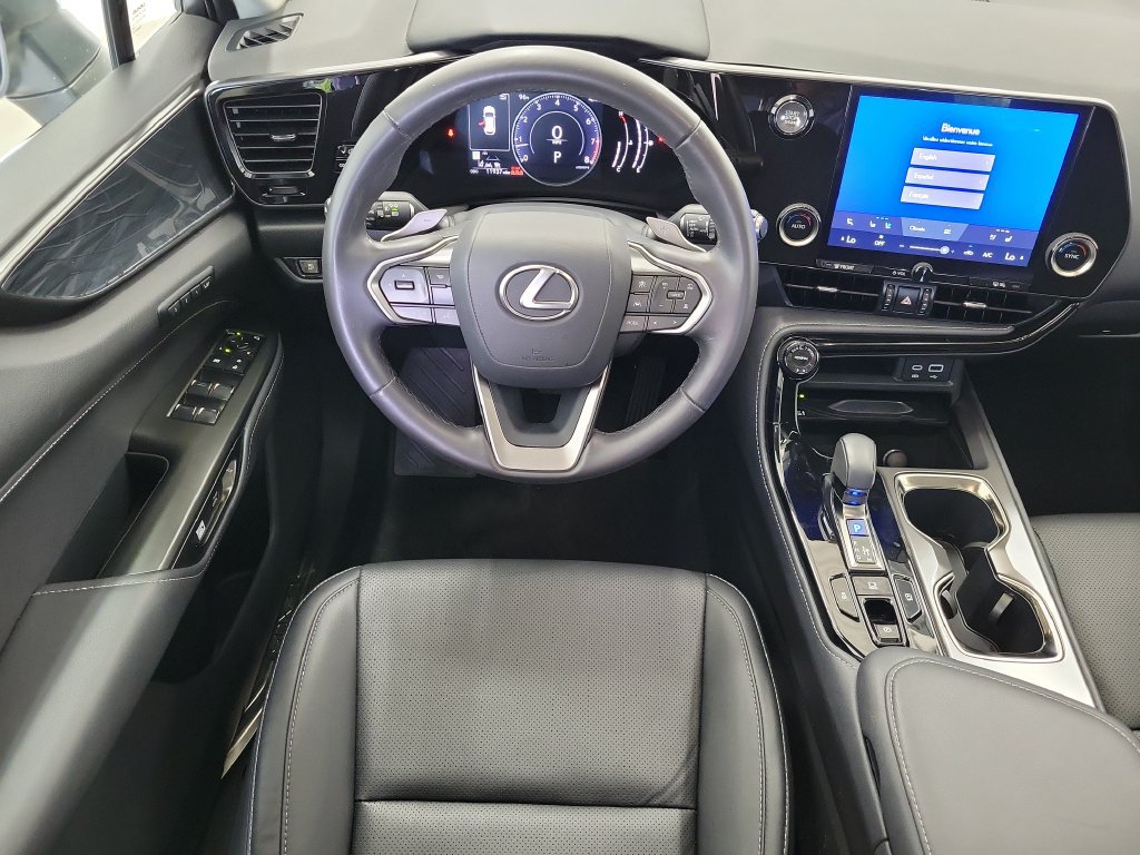 Used 2024 Lexus NX 250 FWD image 17