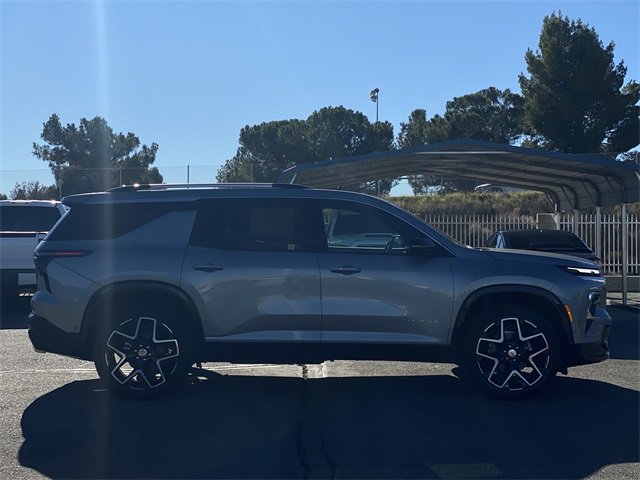 New 2026 Chevrolet Traverse High Country w/ LPO, Floor Liner Package image 4