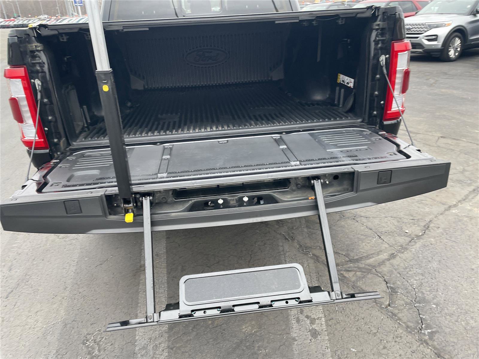 Used 2023 Ford F150 Lariat w/ Equipment Group 502A High image 25