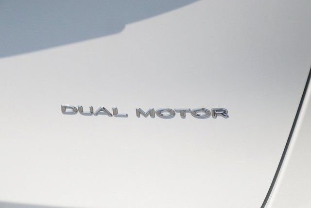 Used 2021 Tesla Model Y Long Range AWD/4WD image 9