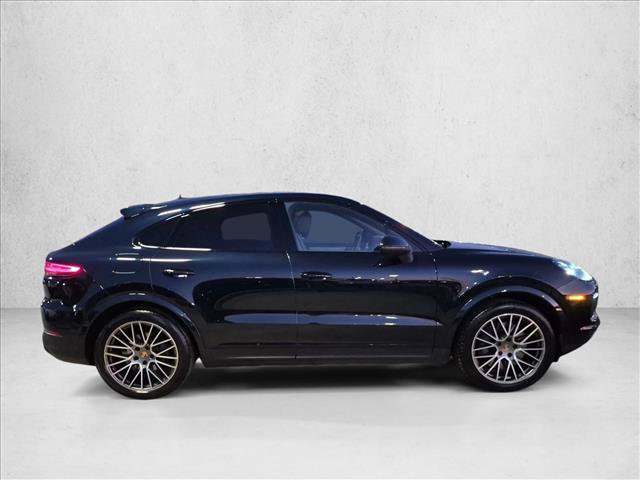 Used 2023 Porsche Cayenne S AWD/4WD image 4