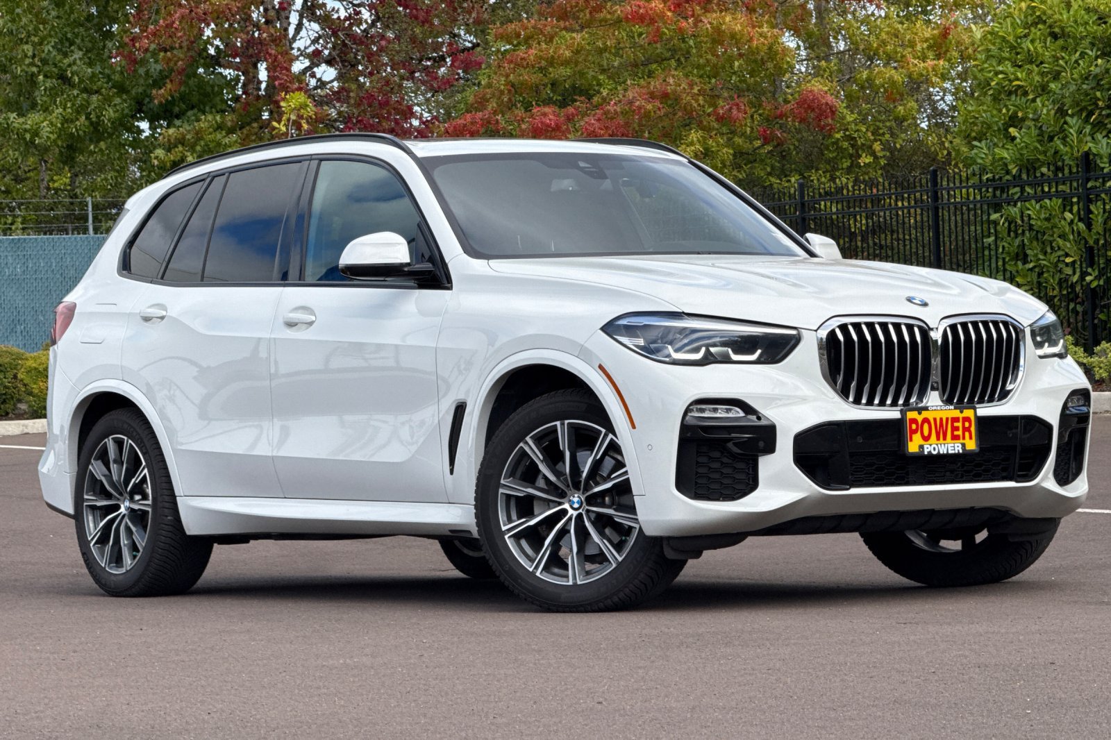 Used 2021 BMW X5 xDrive40i w/ M Sport Package AWD/4WD image 2
