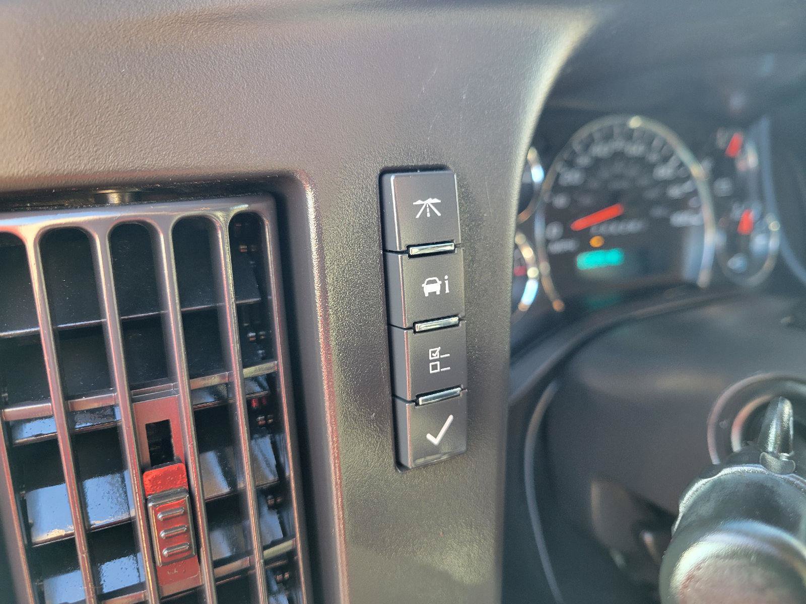 Used 2024 GMC Savana 2500 w/ Driver Convenience Package RWD image 8