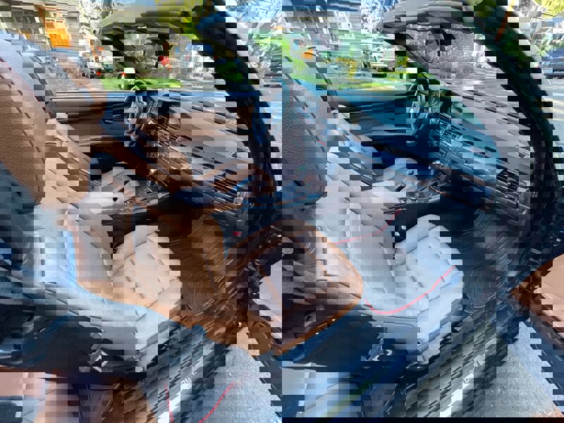 Used 2013 BMW 335i Convertible image 16