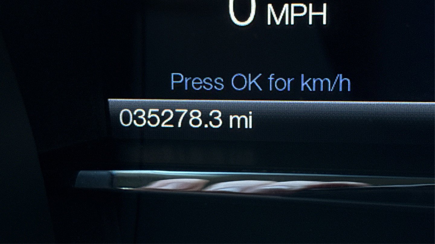 Used 2016 Lincoln MKS w/ Equipment Group 101A FWD image 10