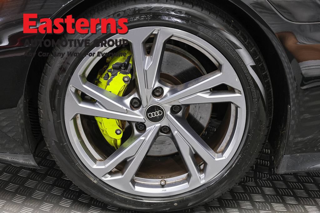 Used 2022 Audi e-tron GT Premium Plus AWD/4WD image 33