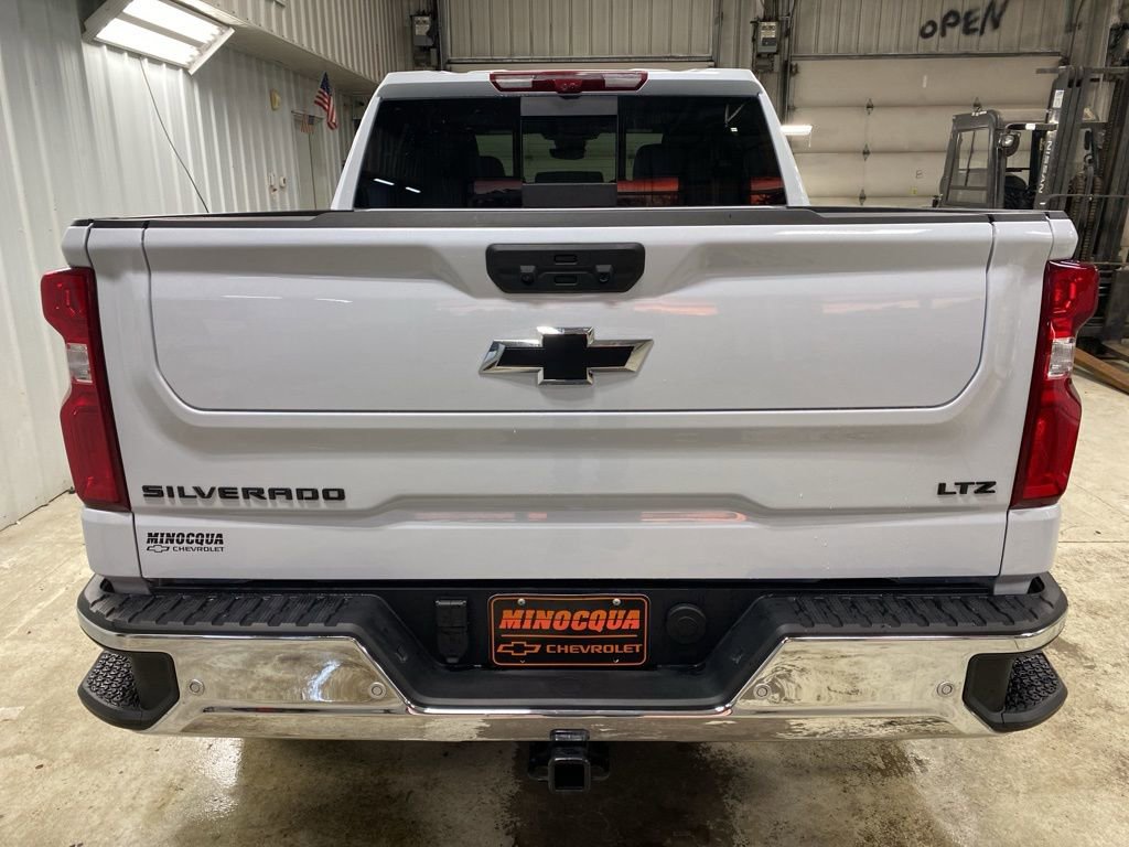 New 2026 Chevrolet Silverado 1500 LTZ w/ LTZ Premium Package AWD/4WD image 13