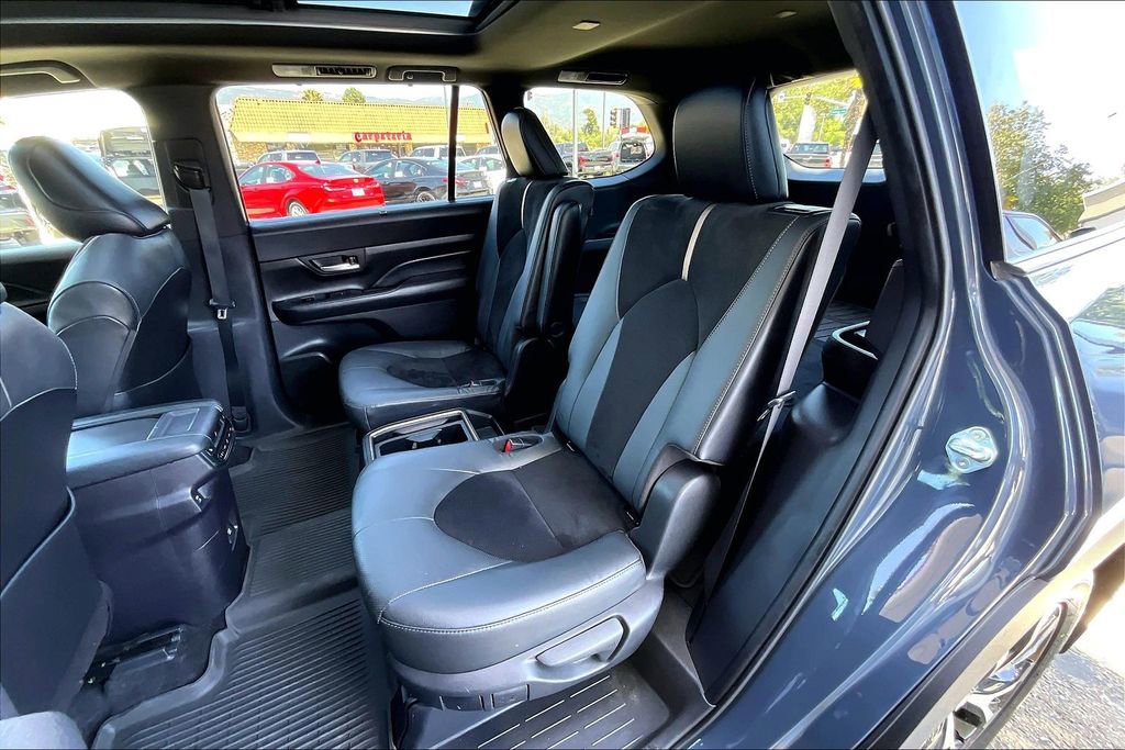 Used 2024 Toyota Grand Highlander AWD Hybrid image 22