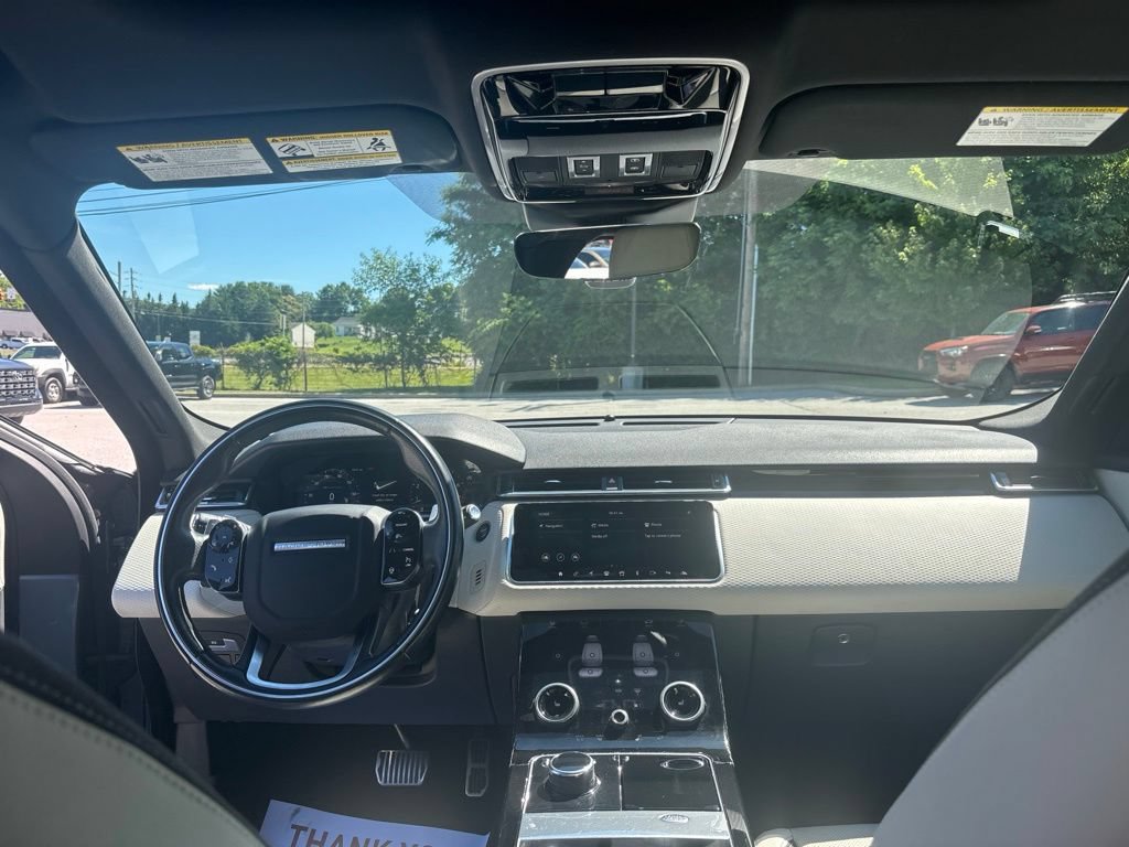 Used 2018 Land Rover Range Rover Velar R-Dynamic SE AWD/4WD image 35