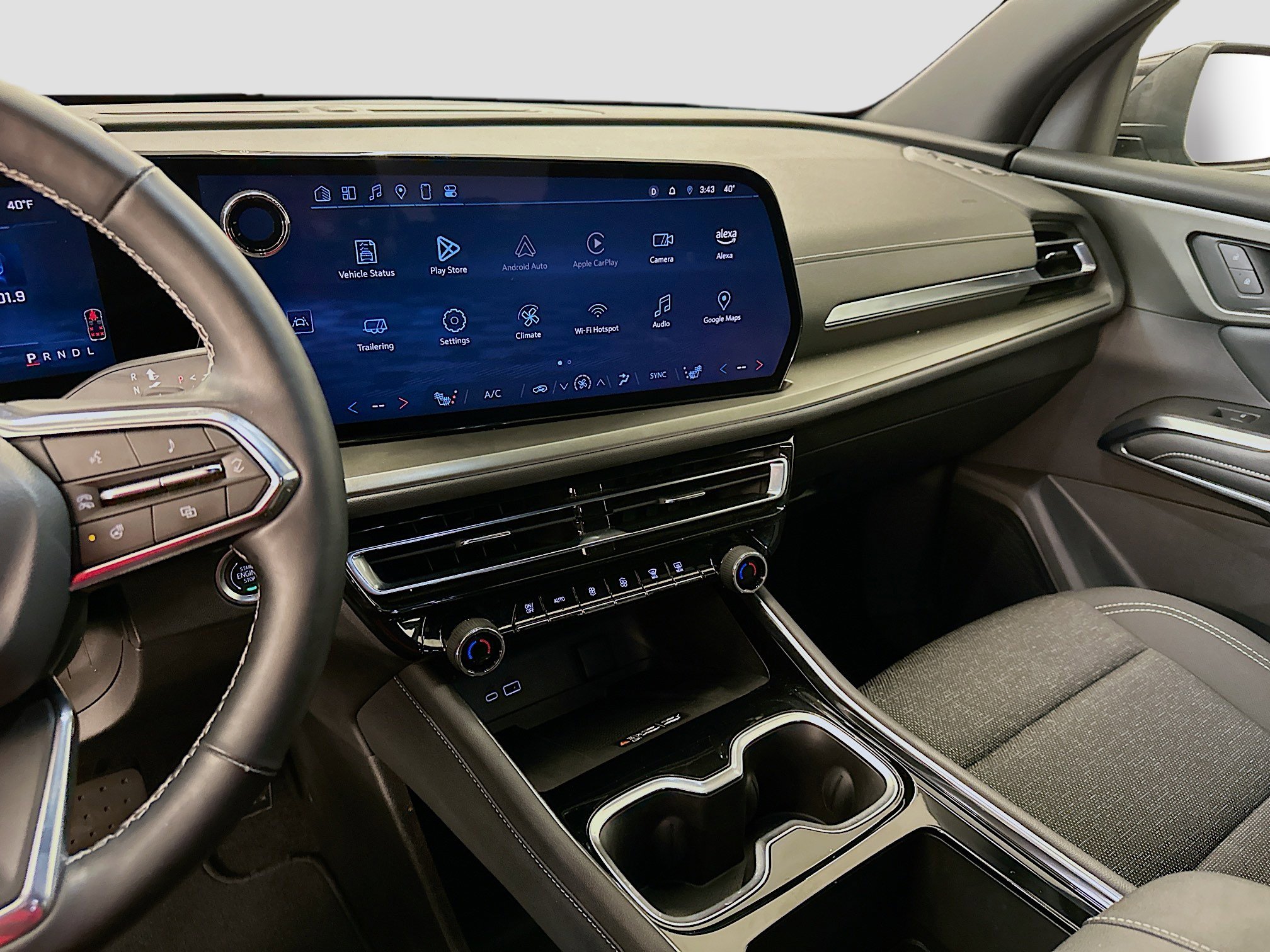 Used 2025 Chevrolet Traverse LT image 26