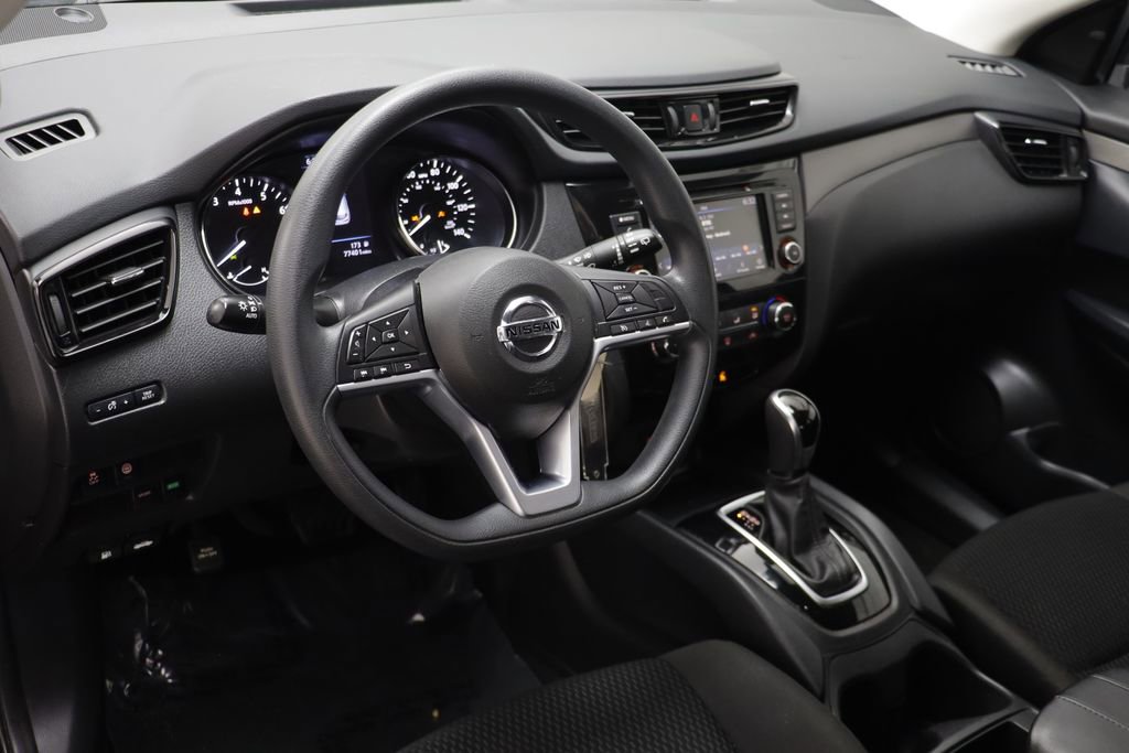 Used 2021 Nissan Rogue Sport S image 6