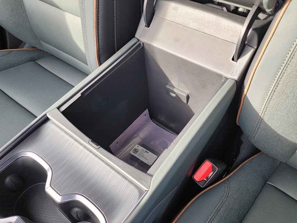 New 2026 GMC Acadia AT4 w/ Super Cruise Package image 36