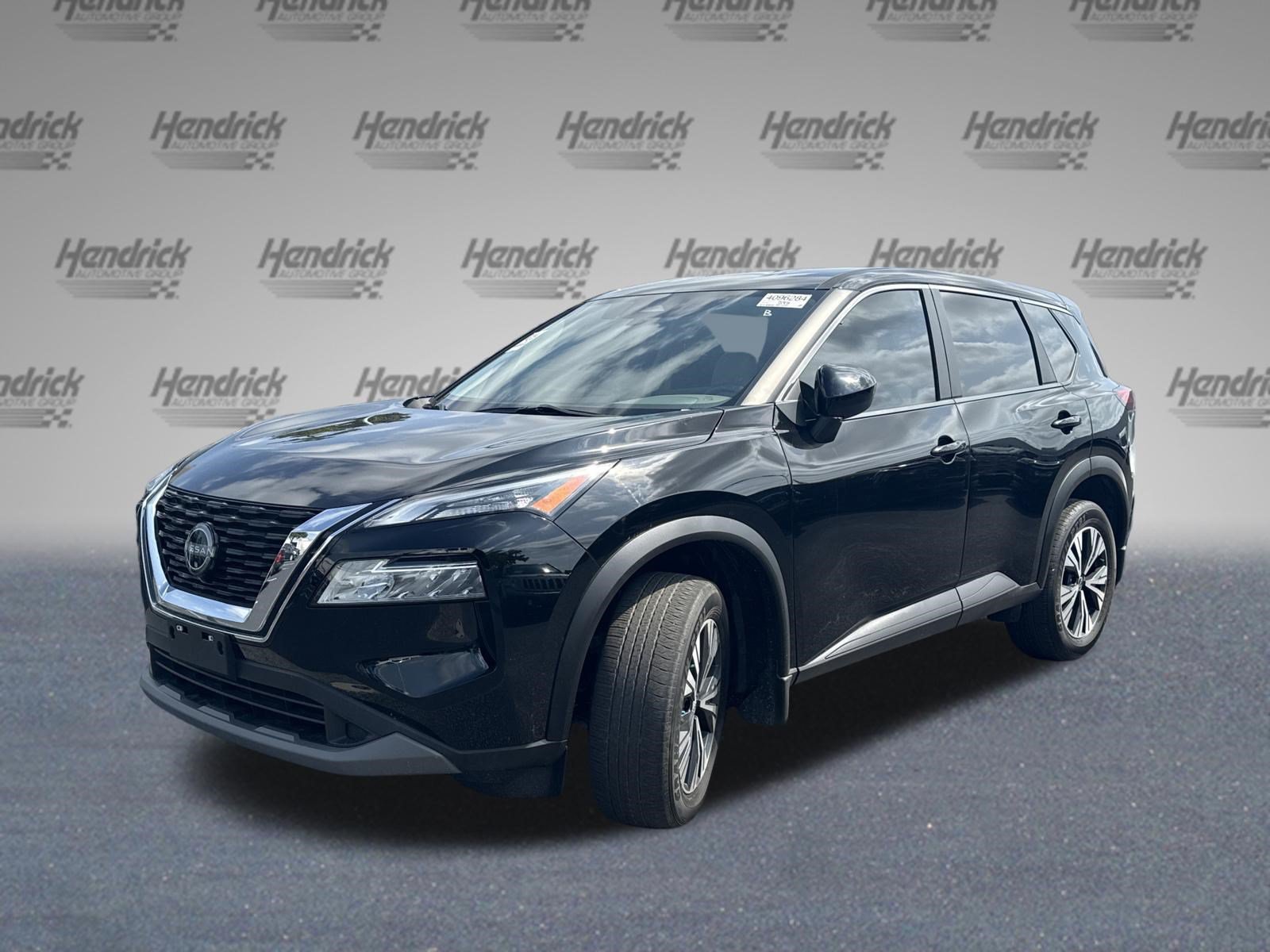 Used 2023 Nissan Rogue SV AWD/4WD image 4