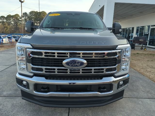Used 2025 Ford F250 XLT AWD/4WD image 2